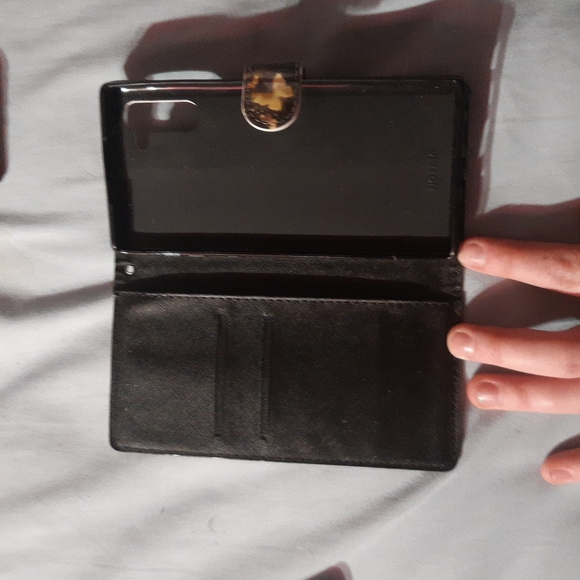 Phone case - Picture 2 of 3